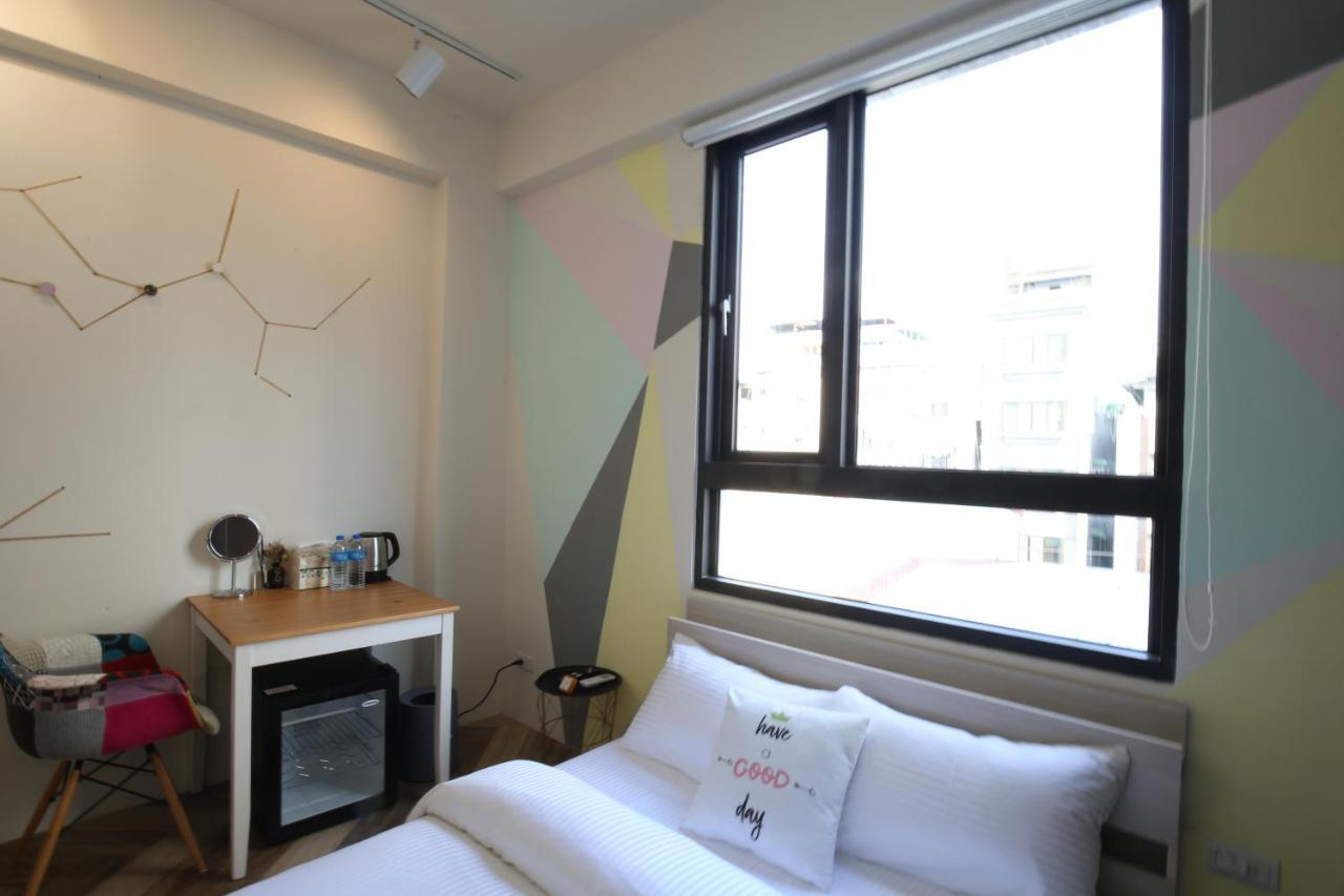 Yes Yes I Am Willing Apartment ไถหนาน ภายนอก รูปภาพ
